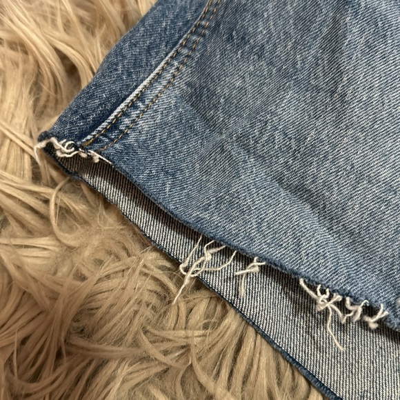 NWT Gap High Rise Cheeky Shorts-Button Fly-Sz 35/20R-Raw Hem-Med Wash-99 Cotton - Picture 5 of 14